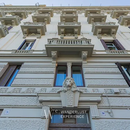 Апартаменти Wanderlust Experience Deco House *