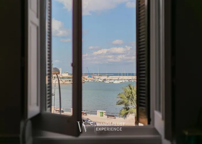 Wanderlust Experience Deco House Апартаменти *